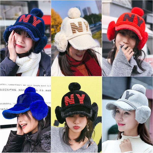 Актуална дамска шапка с козирка в няколко цвята