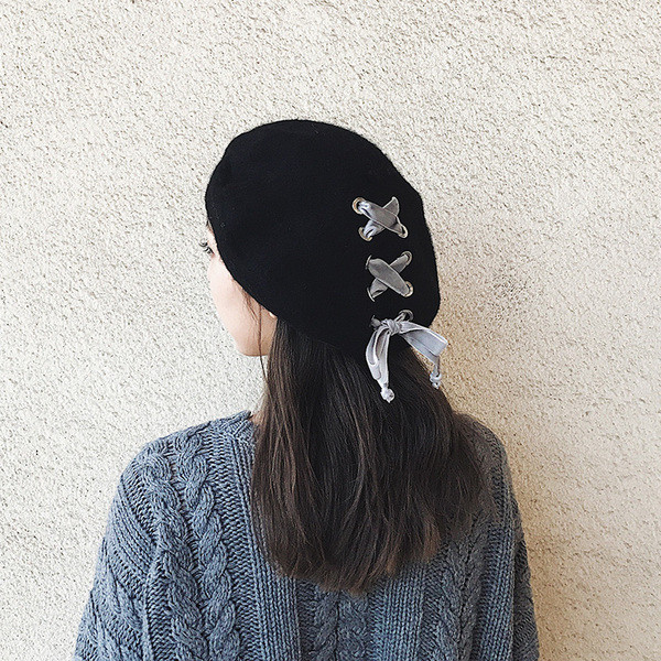 Palarie de dama eleganta cu cravate in doua culori