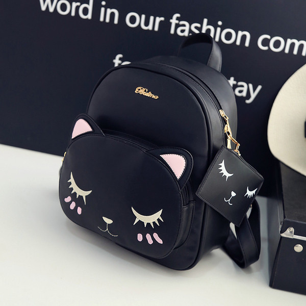 Модерна дамска раница с 3D елементи от еко кожа в два цвята