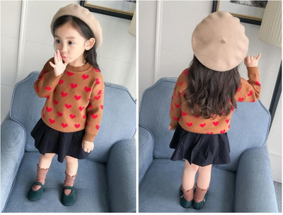 Детски пуловер за момичета с десен в кафяв цвят