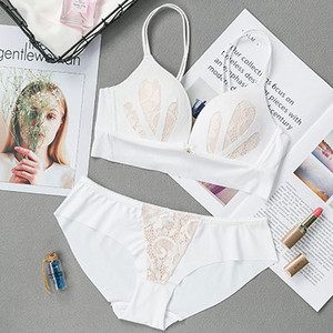 Set de lenjerie de dama in mai multe culori