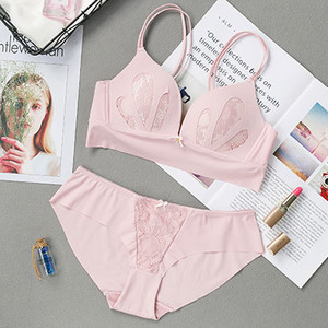 Set de lenjerie de dama in mai multe culori