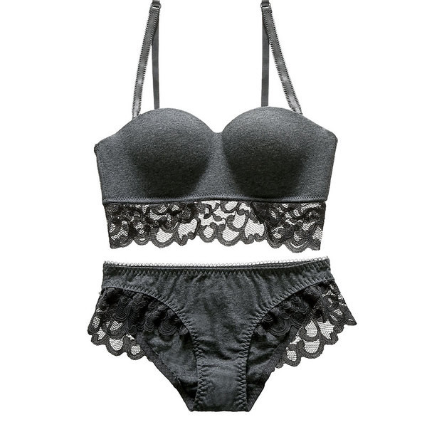 Lenjerie modernă în trei culori