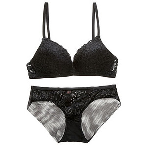 Set de lenjerie din dantelă în patru culori