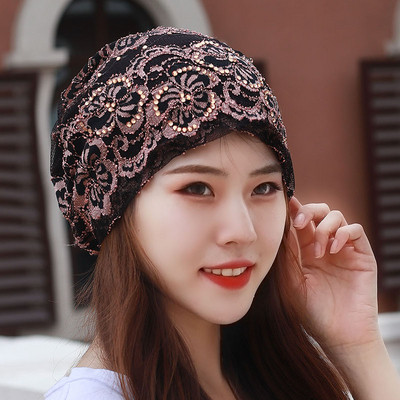 Palarie moderna de dama cu broderie in trei culori