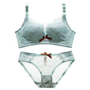 Set de lenjerie de dama in mai multe culori