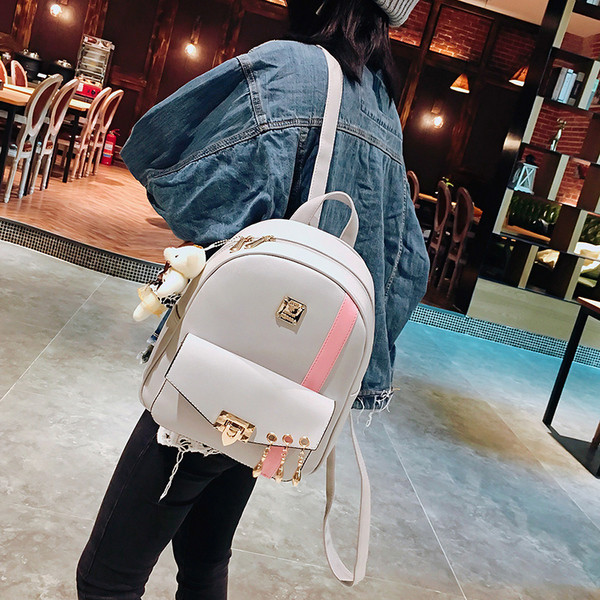 Стилна дамска раница от еко кожа в три цвята с декорация