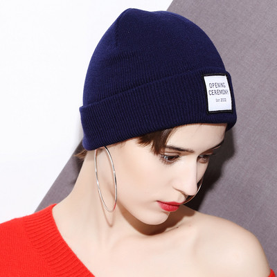 Γυναικείο απαλό καπέλο σε πέντε χρώματα