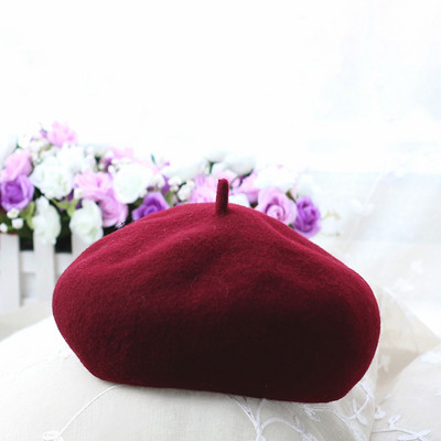 Palarie moderna de dama cu broderie in diferite culori