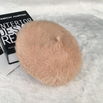 Pălărie modernă de puf pentru femei în diferite culori - două modele