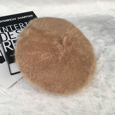 Pălărie modernă de puf pentru femei în diferite culori - două modele