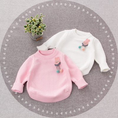 Модерен детски пуловер в бял и розов цвят с 3D декорация