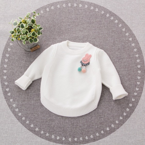 Модерен детски пуловер в бял и розов цвят с 3D декорация