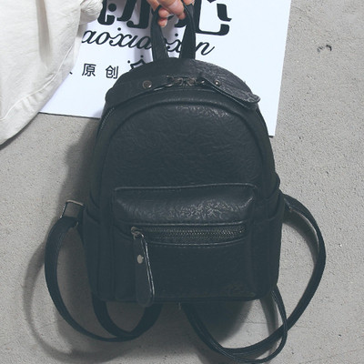 Γυναικείο σακίδιο σε τέσσερα χρώματα