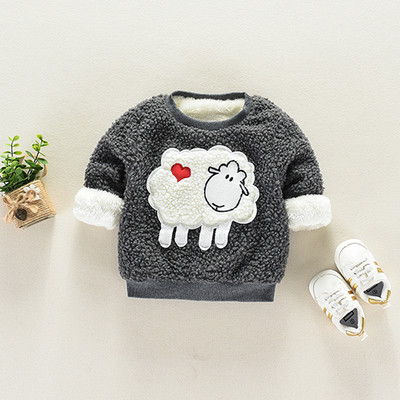 Pulover moale pentru copii cu diverse aplicatii