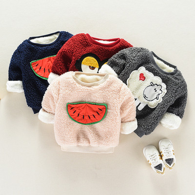 Детски мек пуловер с различни апликации