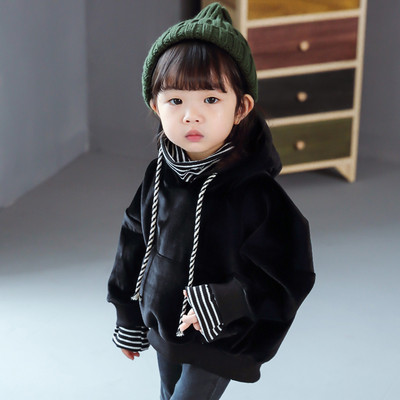 Παιδικό φούτερ για κορίτσια με επιγραφή και ριγέ στοιχεία σε τρία χρώματα