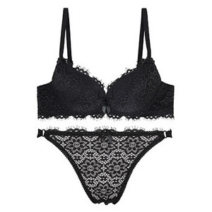 Εσώρουχα σε τρία χρώματα