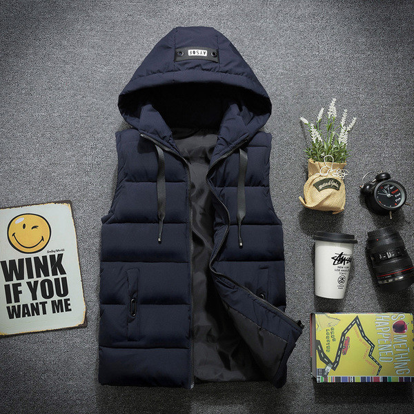 Мъжки елек в няколко цвята подходящ за ежедневие