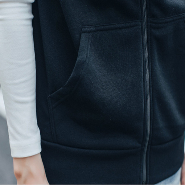 Мъжки изчистен спортен елек в няколко цвята