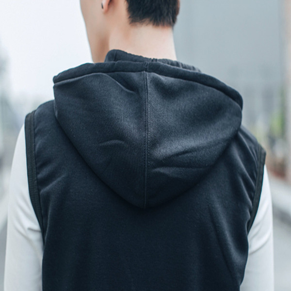 Мъжки изчистен спортен елек в няколко цвята