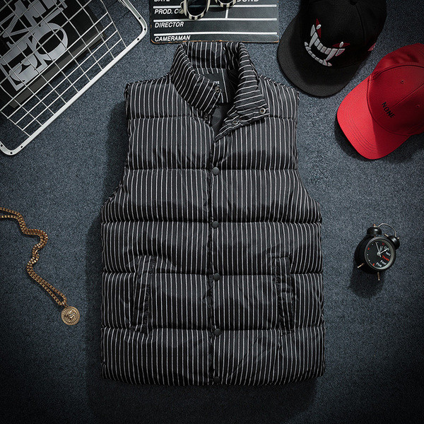 Мъжки елек в три цвята с висока яка