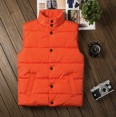 Елек в няколко цвята с висока яка