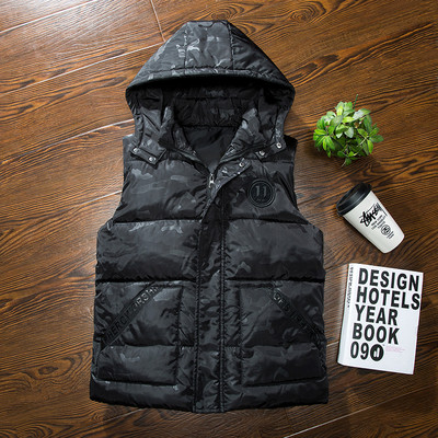 Елек в три модела подходящ за мъже и жени