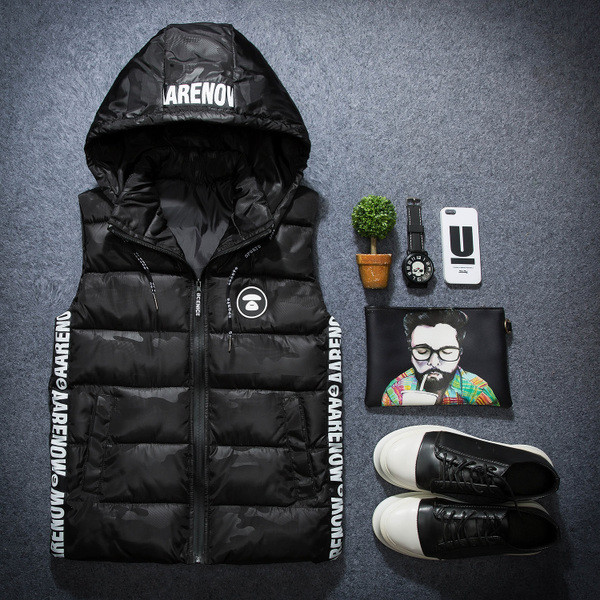 Елек в три модела подходящ за мъже и жени