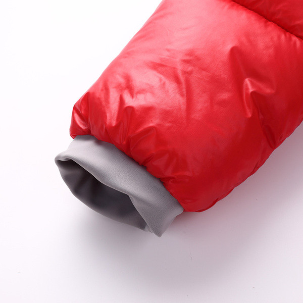 Moдерно детско яке с емблема подходящо за момчета и момичета