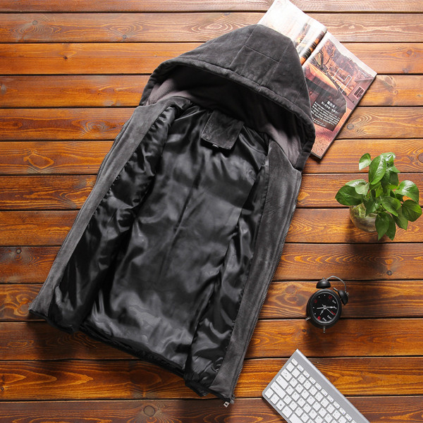 Мъжки елек в черен и сив цвят с качулка и джобове