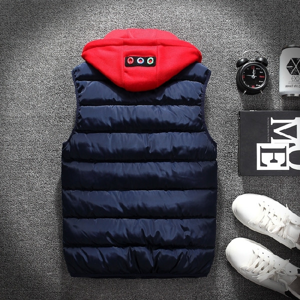 Спортен мъжки елек в четири цвята