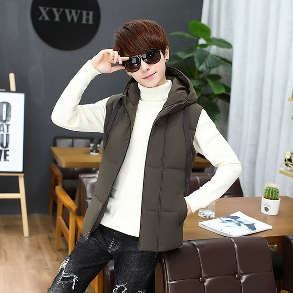 Изчистен мъжки елек в три цвята