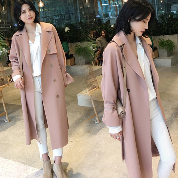 Модерно дамско палто с V-образна яка широк модел в розов цвят 