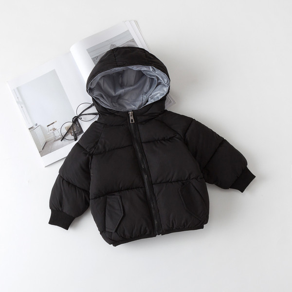 Семпло детско яке в няколко цвята подходящо за момчета и момичета