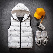 Мъжки зимен елек в светли и тъмни цветове с надпис