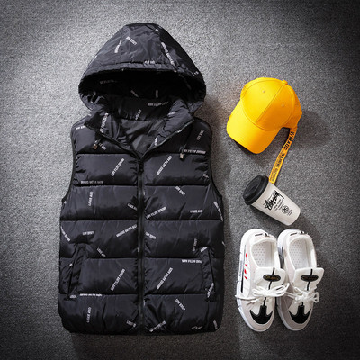 Мъжки зимен елек в светли и тъмни цветове с надпис