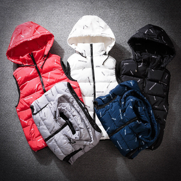 Мъжки зимен елек в светли и тъмни цветове с надпис