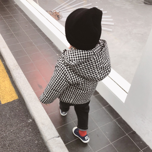 Елегантно детско карирано яке за момчета 