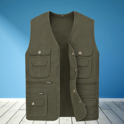 Мъжки елек в няколко цвята с джобове 