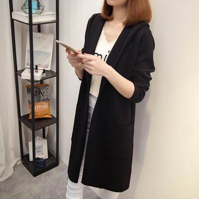 Модерно дамско палто с V-образна яка и качулка в няколко цвята