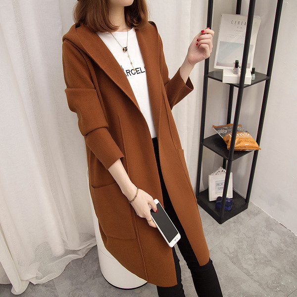 Модерно дамско палто с V-образна яка и качулка в няколко цвята 