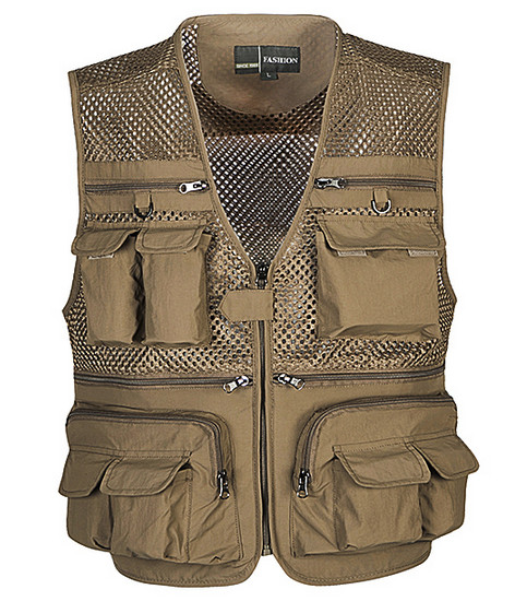 Мъжки елек подходящ за лов, риболов и спортен туризъм в два модела