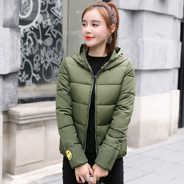 Модерно дамско яке с щампа и качулка в няколко цвята