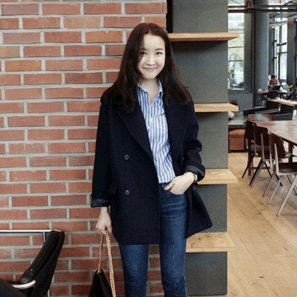 Ежедневно дамско палто с джобове в два цвята 