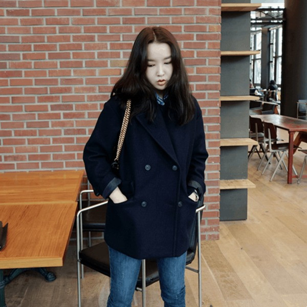 Ежедневно дамско палто с джобове в два цвята 