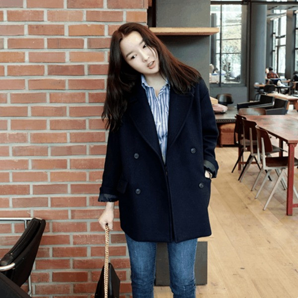 Ежедневно дамско палто с джобове в два цвята 