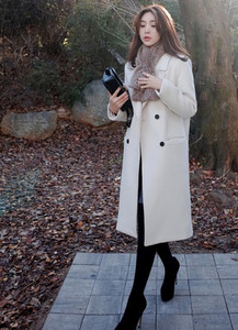 Зимно дълго дамско палто с V-образно деколте в четири цвята