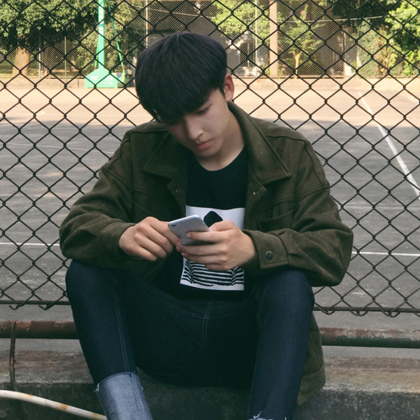 Мъжко модерно яке с джобове в три цвята