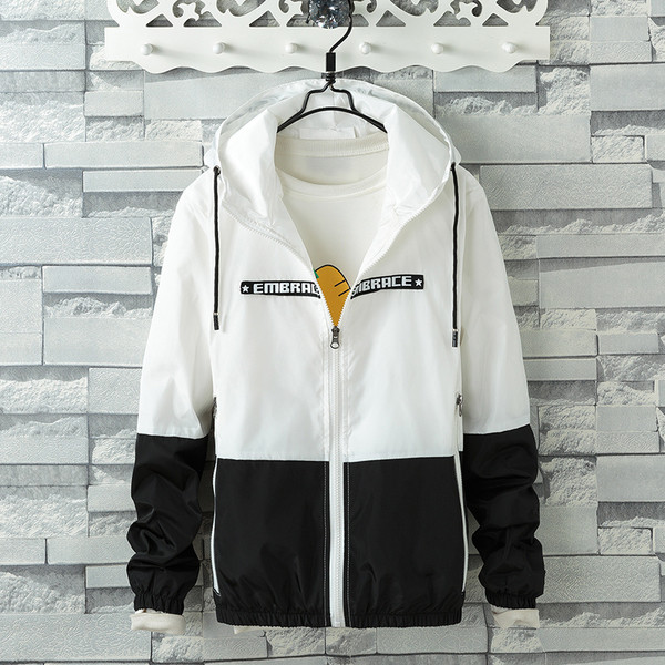 Мъжко спортно-ежедневно яке с качулка и надпис